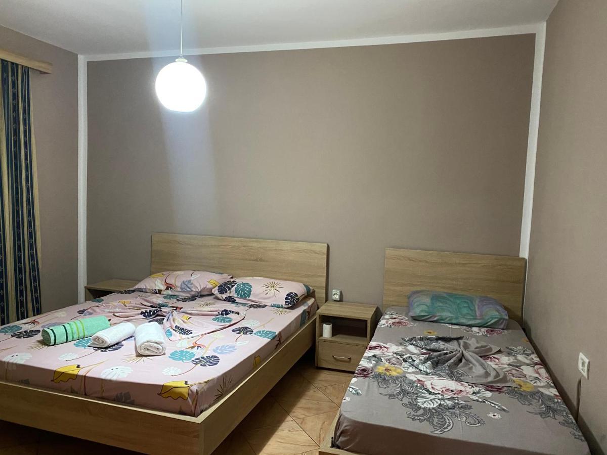 Guesthouse Sense Тирана Екстериор снимка
